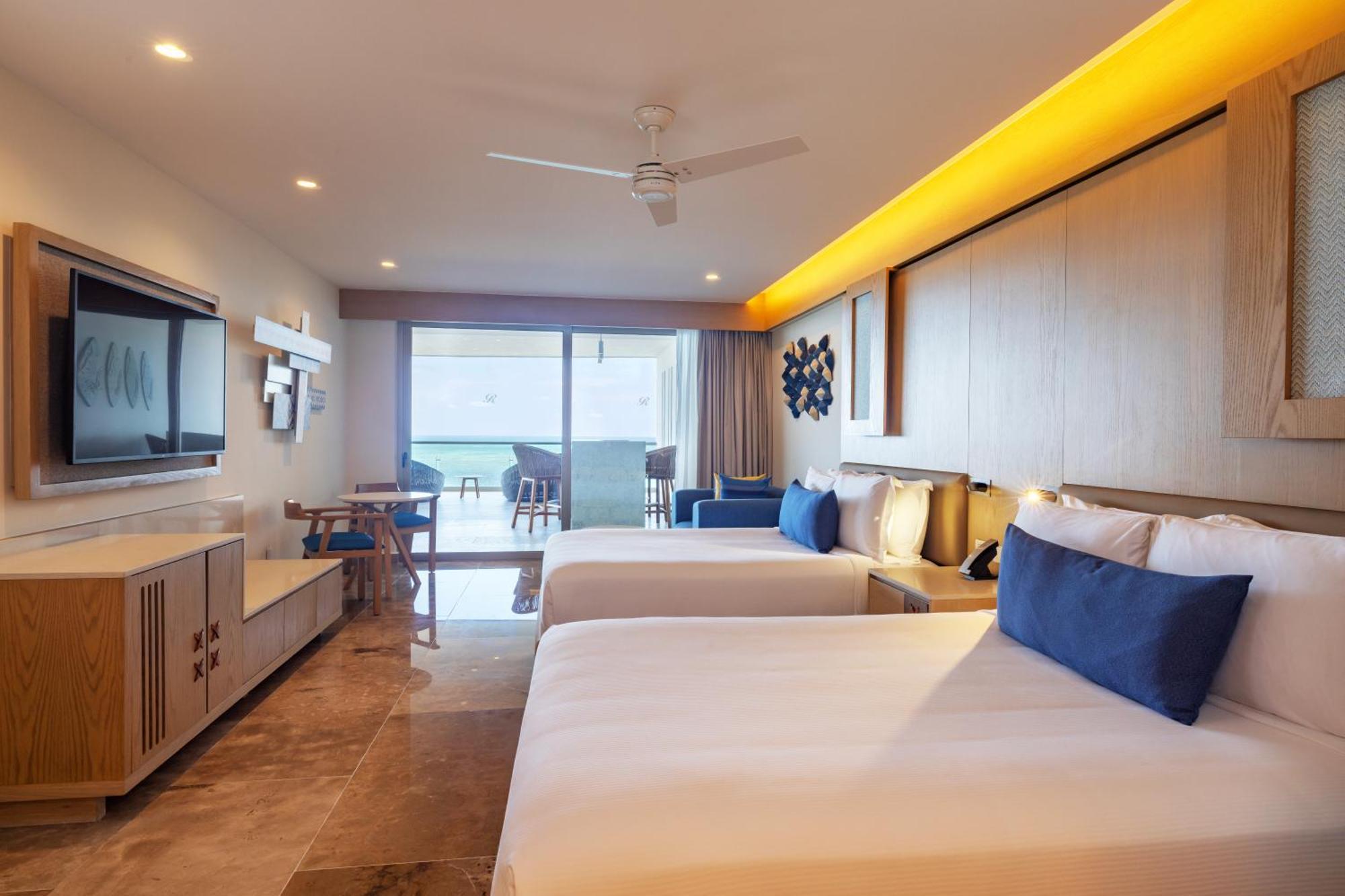 פוארטו מורלוס Royalton Splash Riviera Cancun, An Autograph Collection All-Inclusive Resort מראה חיצוני תמונה